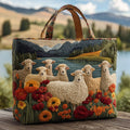 Handgefertigte Schaf-Tasche am See
