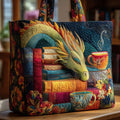 Handgefertigte Drachen-Tote-Tasche mit Büchern und Tassen