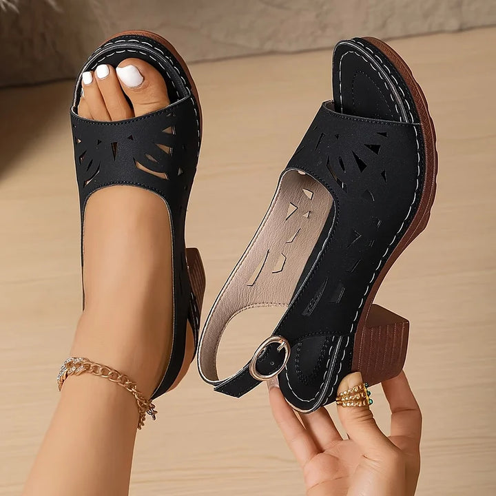 Cristy | Sandalen mit Blockabsatz und Knöchelriemen