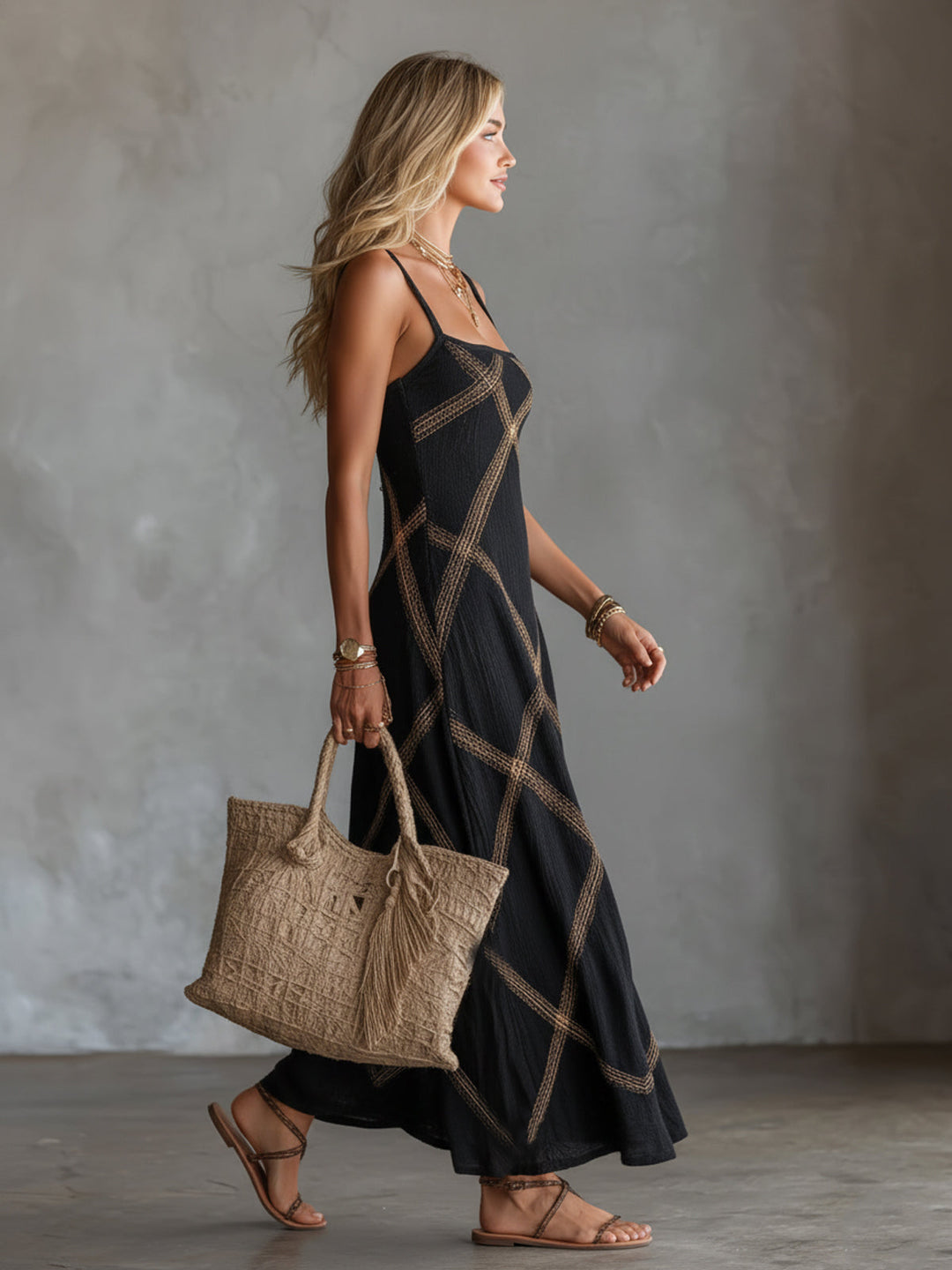 Renée – Geometrisches Kleid Schwarz Camel
