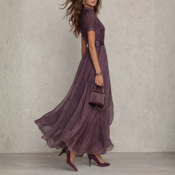 Vivienne | Maxikleid mit Spitzenbesatz aus Chiffon
