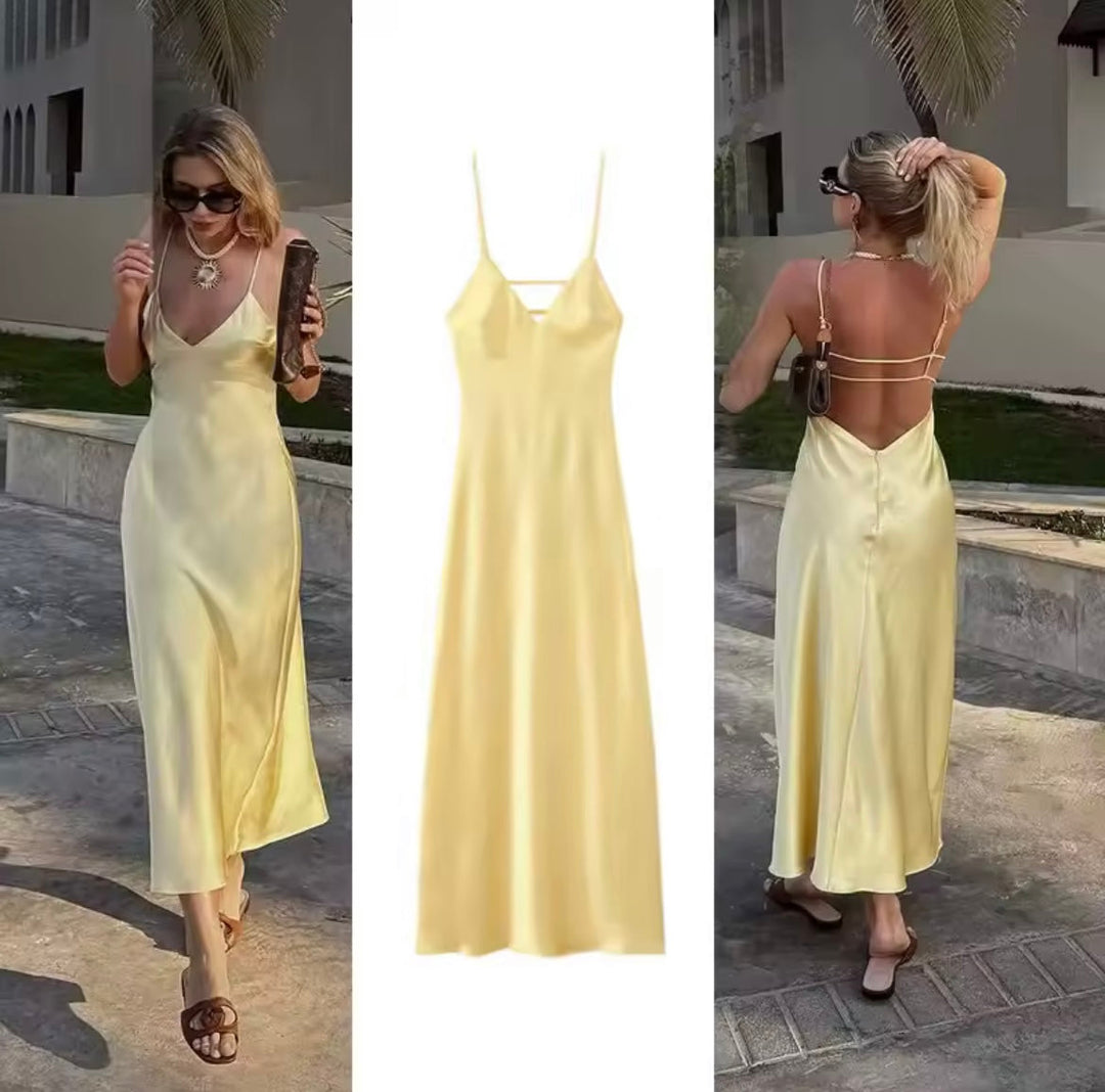 Nikka - Langes Satin Slip Maxikleid