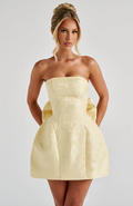 Avy - Atemberaubendes Mini-Kleid mit Schleife