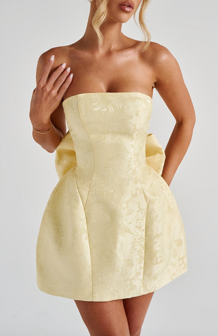 Avy - Atemberaubendes Mini-Kleid mit Schleife