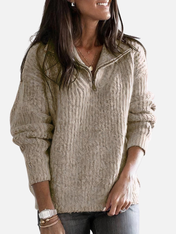 Marianne | Strickjacke mit Reissverschluss und hohem Kragen