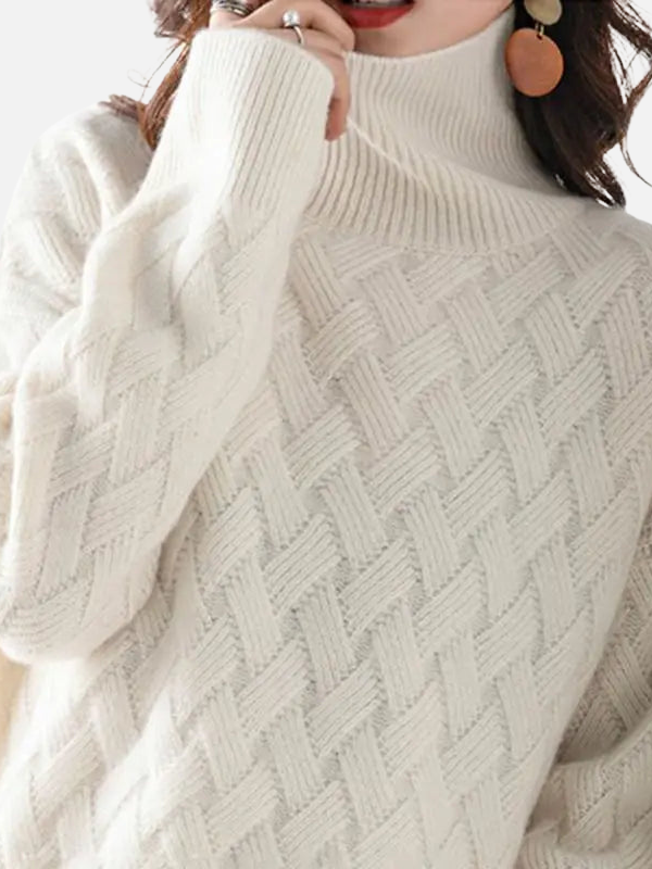 Helle | Strickpullover mit Flechtmuster und Rollkragen