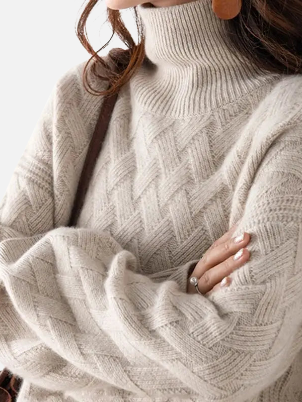 Helle | Strickpullover mit Flechtmuster und Rollkragen