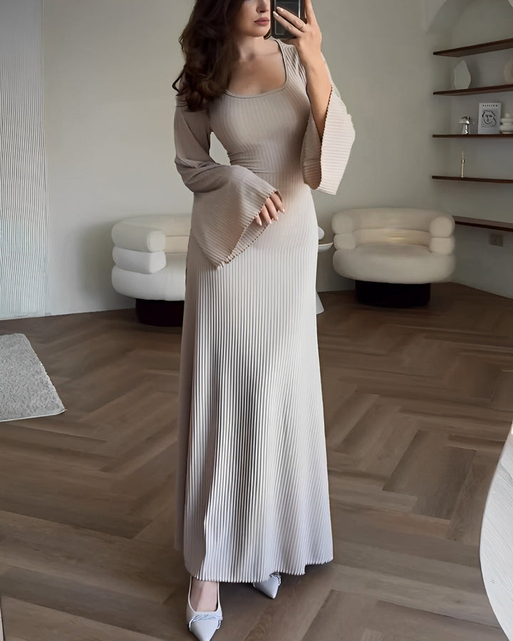 Aiah - Elegantes Strick-Maxikleid