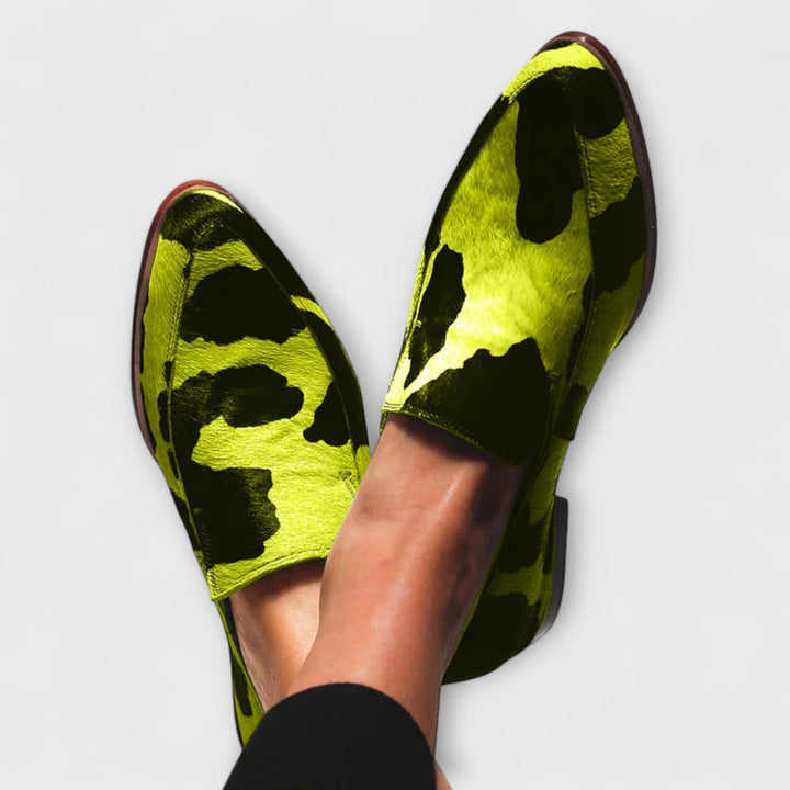 Serena - Kuhflecken Statement Loafers