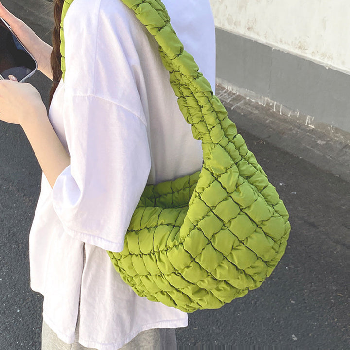 Blythe Faltige Schultertasche