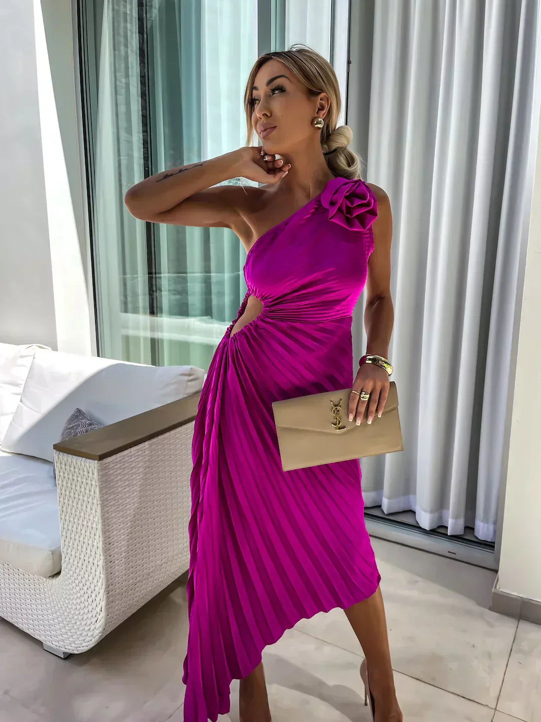 Lizbeth - Blumenschulter Maxikleid