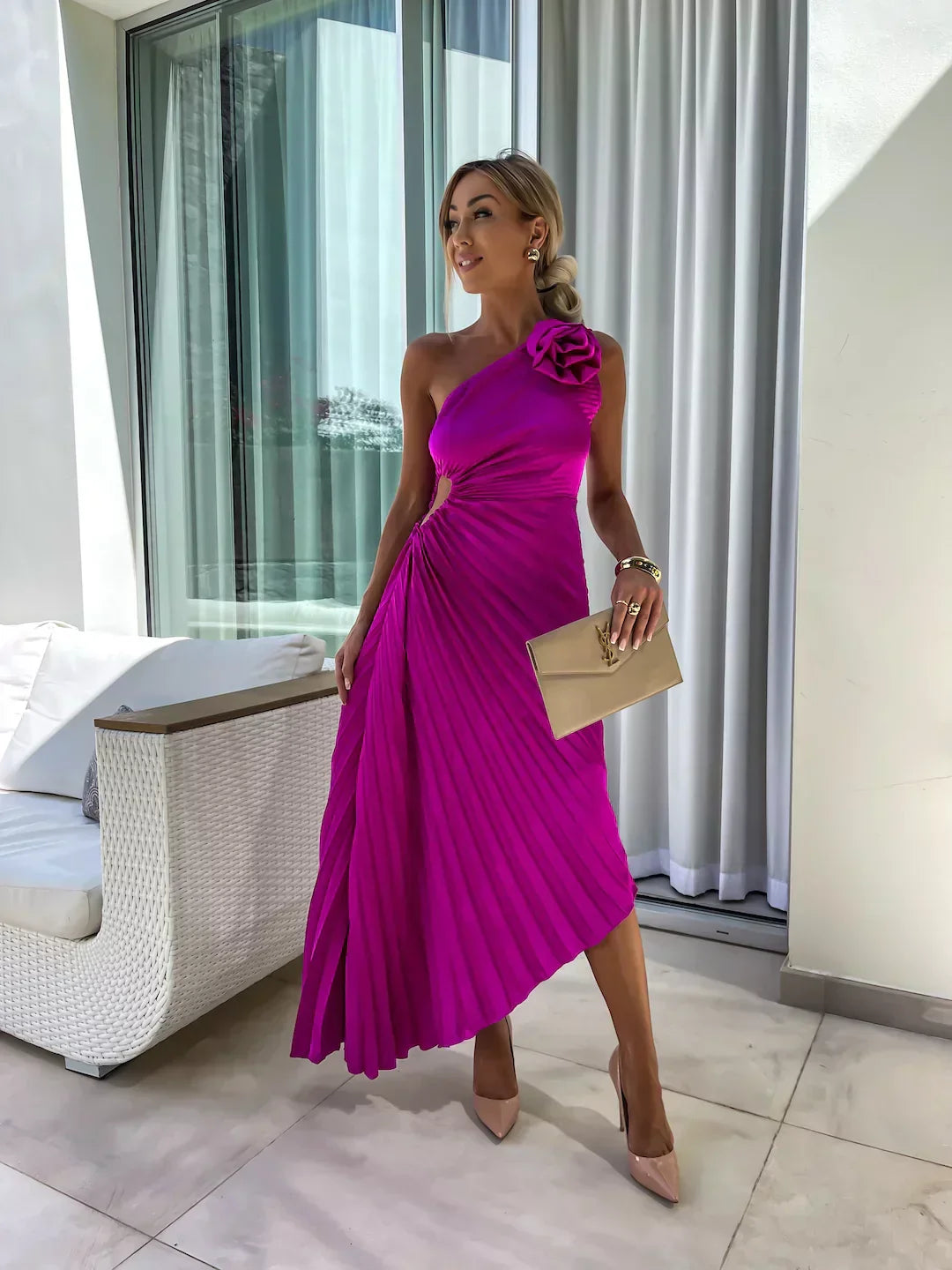 Lizbeth - Blumenschulter Maxikleid