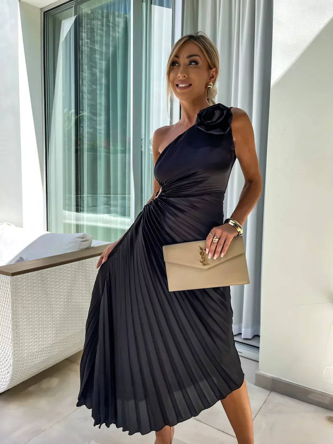 Lizbeth - Blumenschulter Maxikleid