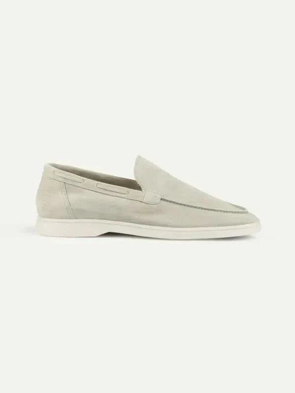 Klassischer Wildleder Loafer Creme