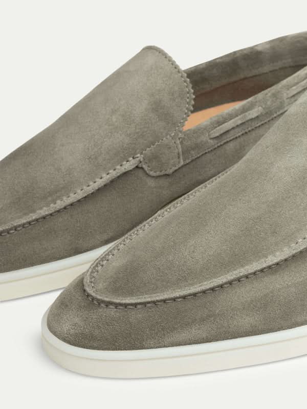 Klassischer Suède Loafer Olivgrün